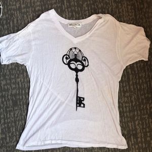 Wildfox Tops - WildFox Secret Key Graphic V-neck shirt Wildfox Tops - WildFox Secret Key Graphic V-neck shirt